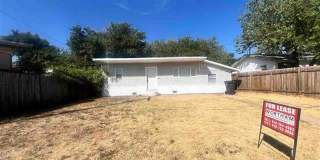 3/1 in Floral Heights Gallery 1