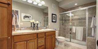 Spacious 3 BDR Townhome on Golf Course Gallery 34