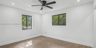 17050 SW 83rd Ave Gallery 14