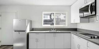 Newly renovated 1 bedroom / 1 bath apartment available now! Gallery 4