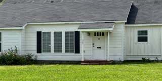 Beautiful Home for Lease Gallery 1