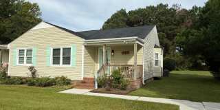 200 Lakeside Drive Gallery 1