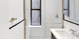 207 W 19TH ST. Gallery 5