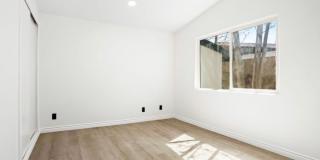 44715 Gingham Avenue Gallery 8