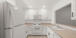 Now Leasing: Unit 203 at 1145 Roswell Ave, Long Beach, CA Gallery 7
