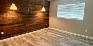 Central Point - Refined Townhouse with Dual Primary Suites Gallery 16