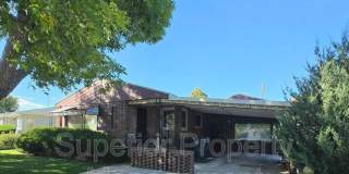 1880 Oxford Dr Gallery 1