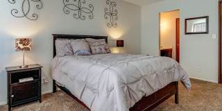 Stone Grove Gallery 8