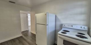 1726 W Chestnut St Apt A Gallery 10
