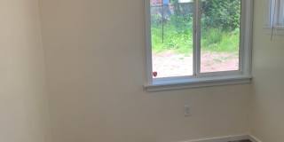 North Gate - Cozy 1 bed/ 1 bath house on quiet street with a huge back yard! Gallery 7