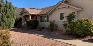 5 Bedroom Home With Lots Of Space! Gallery 1