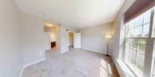 Beautifully maintained 2Bed/2Bath Condo - Great Location Gallery 15