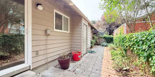 Super Cute 2 Bedroom Condo in Tigard!!! Water, Sewer and Garbage Included!!! Gallery 23