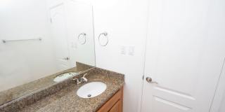 MOVE IN SPECIAL! $750 off first month rent! 2BR/1.5BA Condo! 2 parking spaces Gallery 27