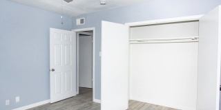 5826 S Alameda Street Gallery 3