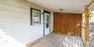 2 bedroom 1 bath house with a garage in downtown New Albany 2 bedroom 1 bath house with a garage in downtown New Albany Gallery 17