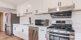 1545 W 36th Place - Co-Living Gallery 4