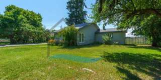 2 Bedroom 1 Bathroom Home on Nearly 2 Acres Available in Hayden! Gallery 10