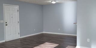 Recently Updated Condo for Home Gallery 7