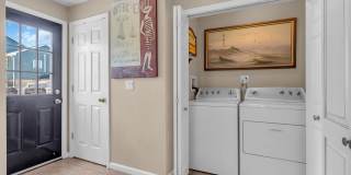 216 4th Avenue Gallery 19