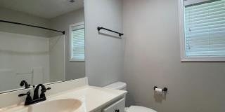 80 E. Lakeview Drive Gallery 24