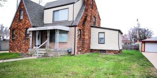 1872 Champaign Road Gallery 1