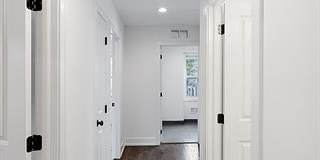 811 Smith Avenue Gallery 26