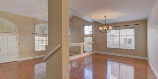 5 bed / 3 bath / 3 car with Pool & Spa Gallery 7