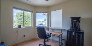 Beautiful pet friendly 4 bedroom home-AVAILABLE TODAY! Gallery 29