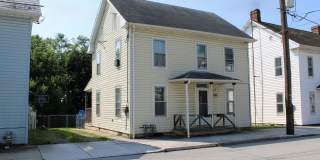 2 Bedroom Duplex with Ample Storage Gallery 1