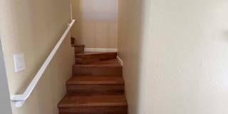 Spacious 3 bedroom 2.5 bath Condo for rent in Woodland Hills! Gallery 14