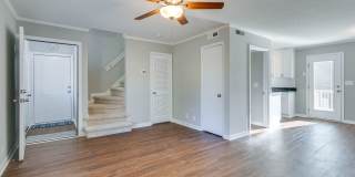 Beautifully Renovated Two Bedroom Duplex – Columbia, TN! Gallery 4