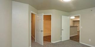 733 West Gallery 22