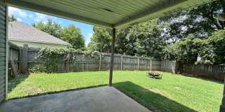 3 Bed / 2 Bath Extremely close to Wedington Exit! Pre-leasing for Aug 10 Move-in! Gallery 28