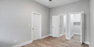 2224 N Kenwood Avenue Gallery 20