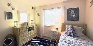 Oakridge Manor Gallery 21