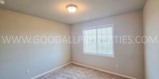4 Bed Waukee Home with Granite Counters & Covered Deck Gallery 12