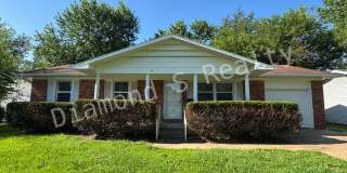 Charming 3 Bedroom Home Available Now Gallery 1