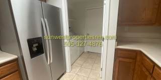 2 Bed, 2 Bath Townhouse Gallery 12
