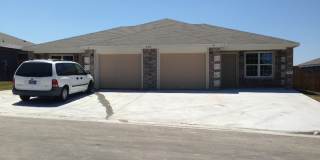 2513 Cody Poe - A Gallery 1