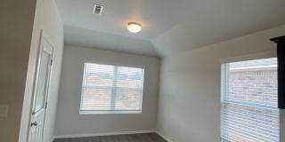 NOW PRE-LEASING — Charming 3-Bedroom | 2-Bath Home in Regency Park Gallery 13