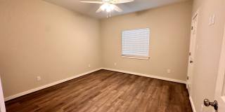 3 Bed House Close to Historical Downtown Bryan Gallery 25