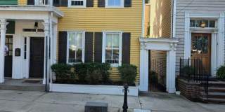 9 WALNUT Street Gallery 1