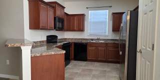 Pet Friendly Home in Southern Ridge Gallery 15