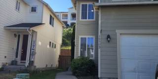 FREDRICKSON AREA 3 Bedroom, 2.5 Bathroom Puyallup Home with Den SILVER POINTE COMMUNITY Gallery 4