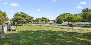 Lakeside Village Gallery 22