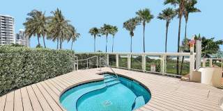 5757 Collins Ave Gallery 51