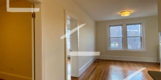 Nice 2 bed in Brookline Gallery 6