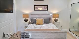 Beautiful Furnished Casita in Hurricane-All Linens and Kitchen, Bath Essentials Included- Just move in! Gallery 19