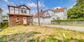 AVAILABLE August 2026 - Beautiful 2+ Bedroom Home w/ Updates Throughout! Gallery 17